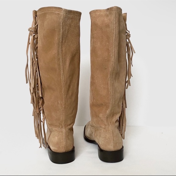 Stunning *COACH* Arianna Suede Fringe Boots - Picture 6 of 15